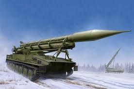 09545 Trumpeter 09545 1/35 Russian 2P16 Launcher w/2K6 "Luna" FROG-5 Short Range Ballistic Missile Complex ( New Tools 2020 ) - Image 1